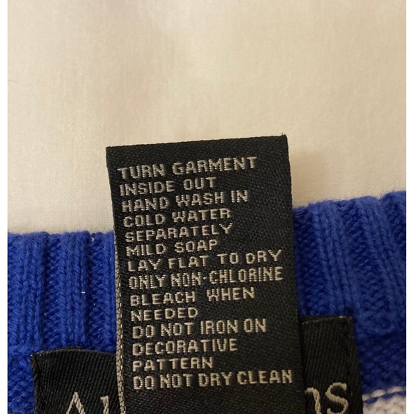 Alex Stevens Kids Blue White Striped Shark Christmas Sweater Size 6 - Picture 3 of 8